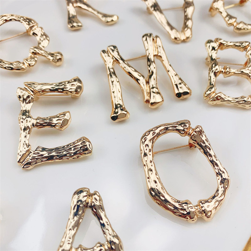 English Letter Brooch Retro Cl - Women Accessories In English ulasan dan harga