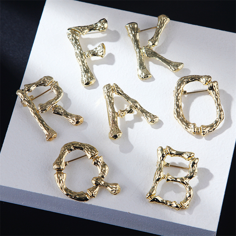 English Letter Brooch Retro Cl - Women Accessories In English ulasan dan harga