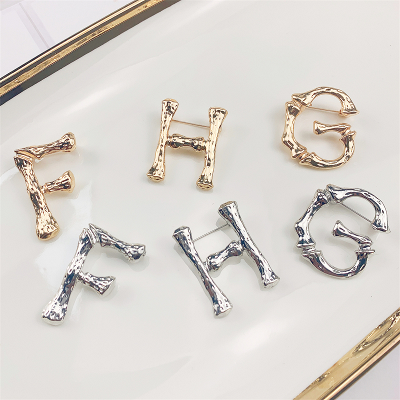 English Letter Brooch Retro Cl - Women Accessories In English ulasan dan harga