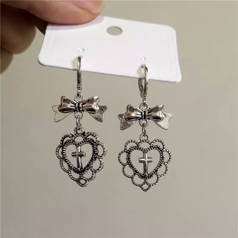 Gothic Vintage Love Heart Cros - Women'S Accessories In The 90S ulasan dan harga