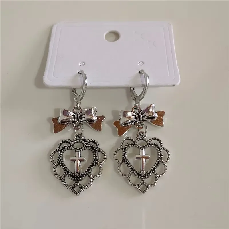 Gothic Vintage Love Heart Cros - Women'S Accessories In The 90S ulasan dan harga